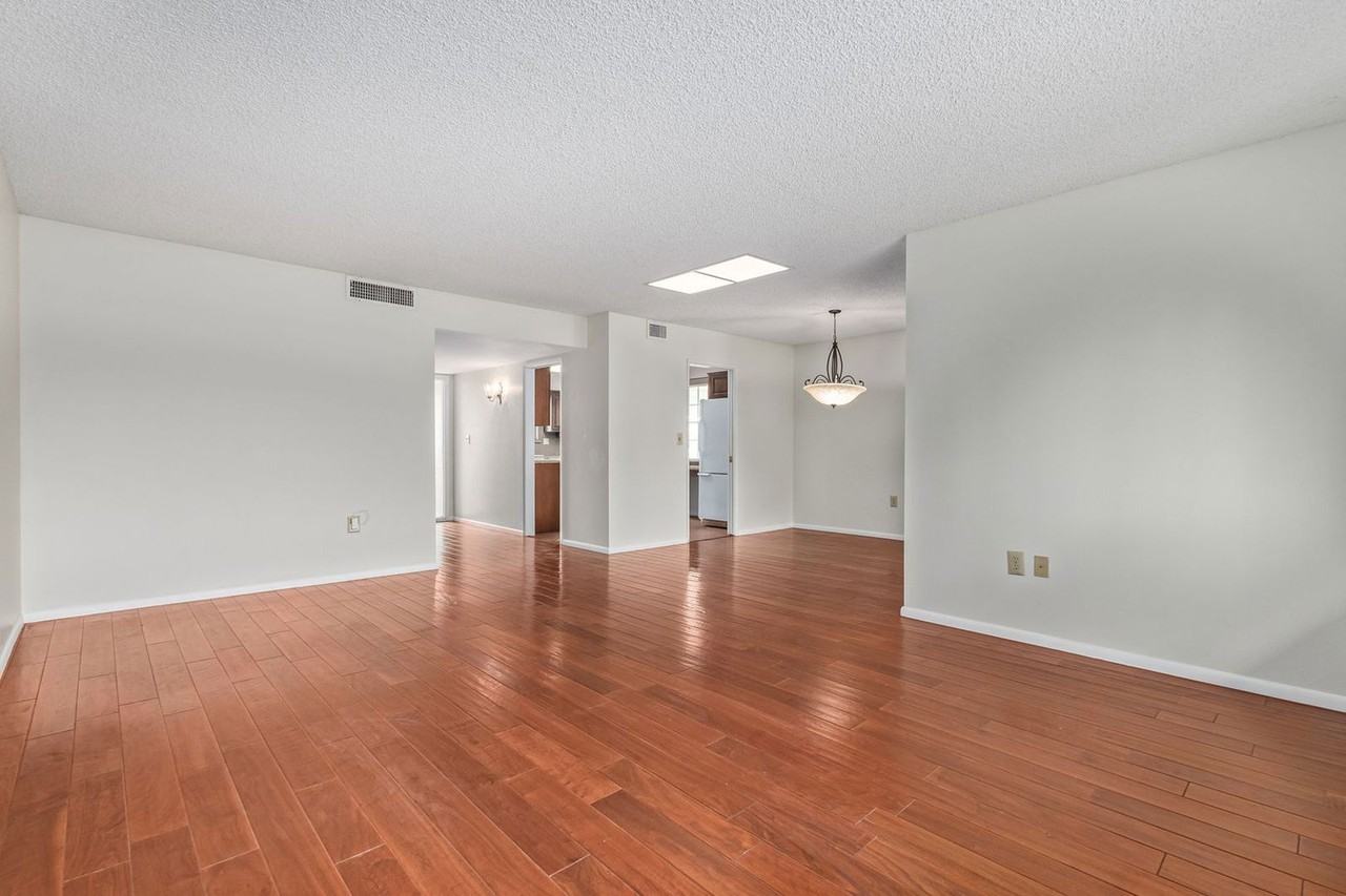 14022 N Whispering Lake Dr - Photo 3 of 23