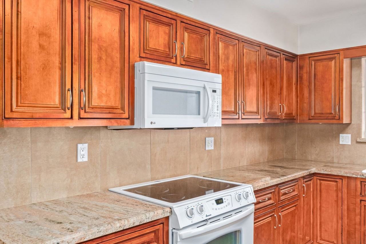 14022 N Whispering Lake Dr - Photo 7 of 23