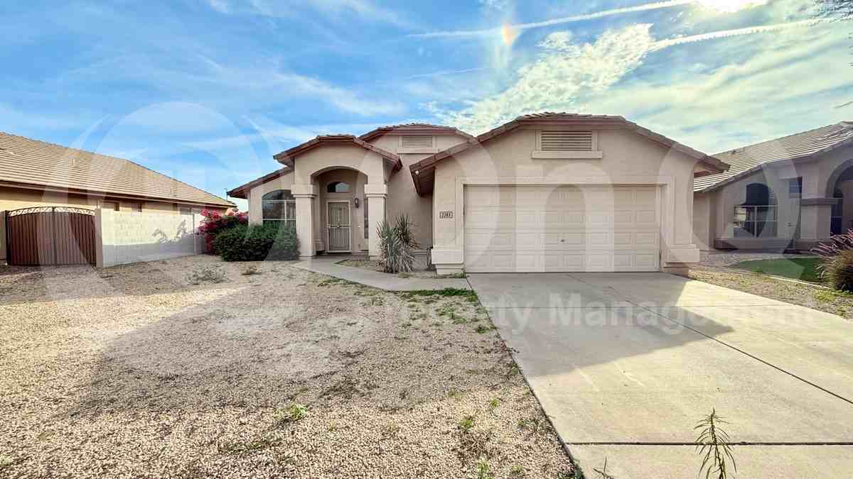 2283 E Smoke Tree Rd - Photo 3 of 27