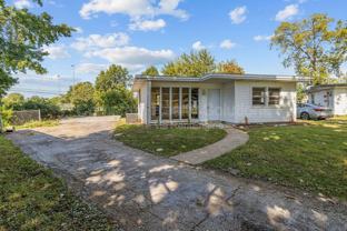 1395 Saint Jean St - Photo 1 of 1