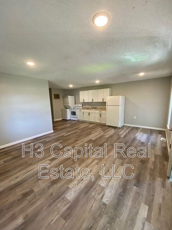 4900 Maryville Road #A - Photo 2 of 9