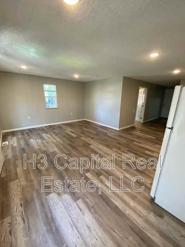 4900 Maryville Road #A - Photo 3 of 9