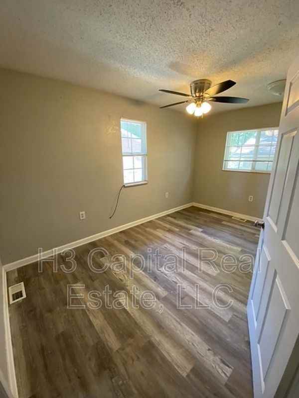 4900 Maryville Road #A - Photo 6 of 9