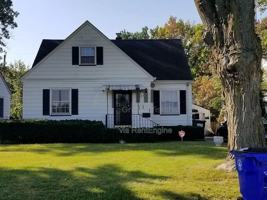 featured image of 1025 W Leafland Ave