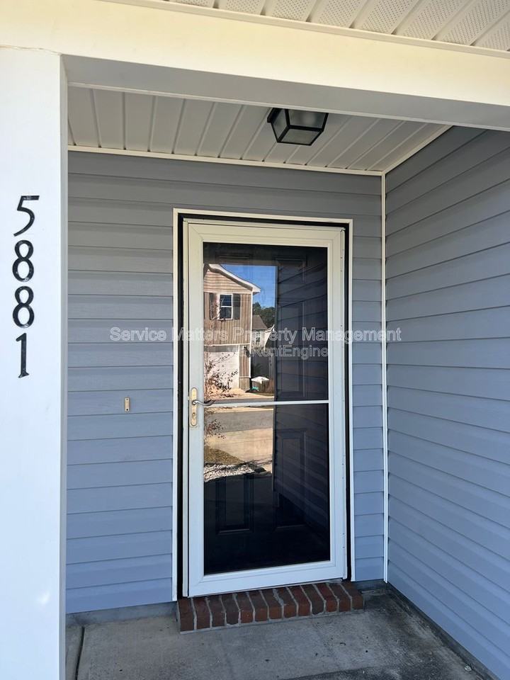 5881 Old Plantation Ct - Photo 4 of 50