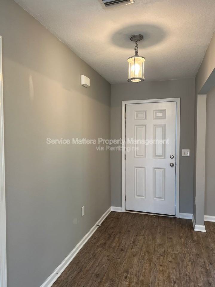5881 Old Plantation Ct - Photo 5 of 50