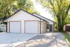 featured image of 315 S Green St