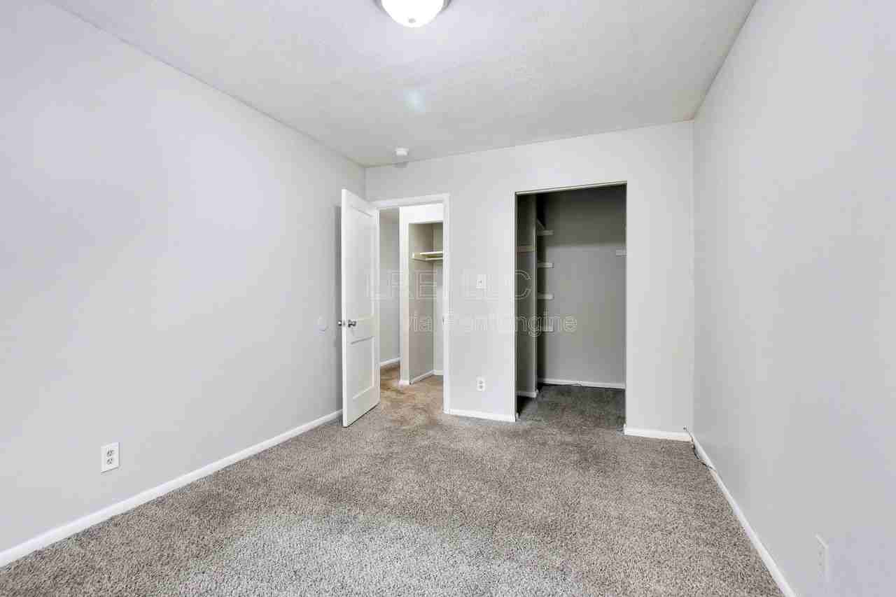 421 Poplar Level Ct #214 - Photo 7 of 11