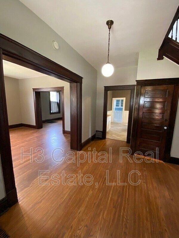 3311 West Main Street - Photo 4 of 25