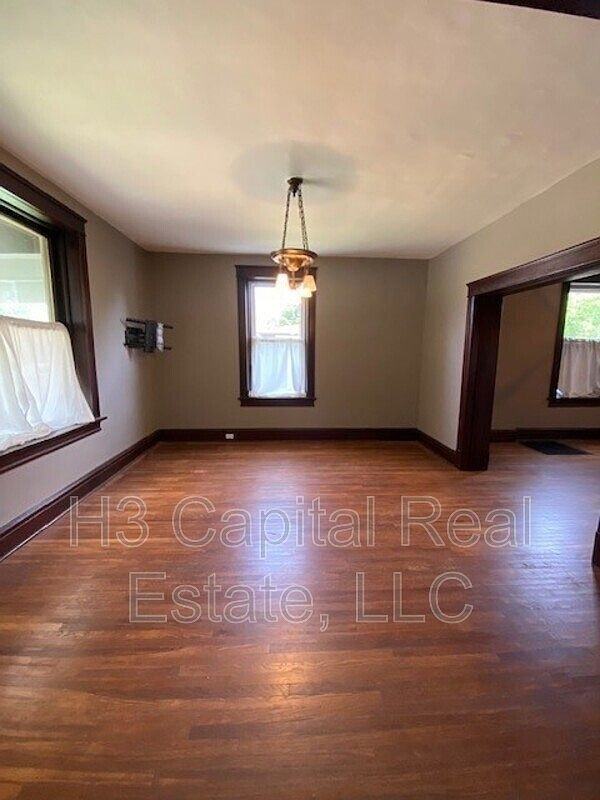 3311 West Main Street - Photo 5 of 25