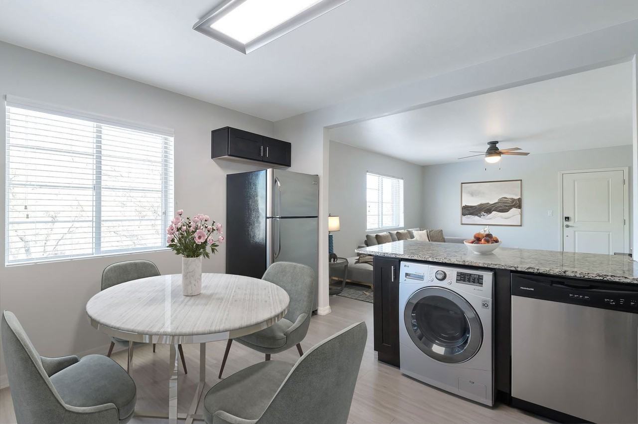 838 East 9th Street #28