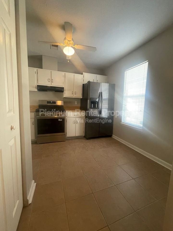 3398 Misty Harbor Trail - Photo 5 of 37