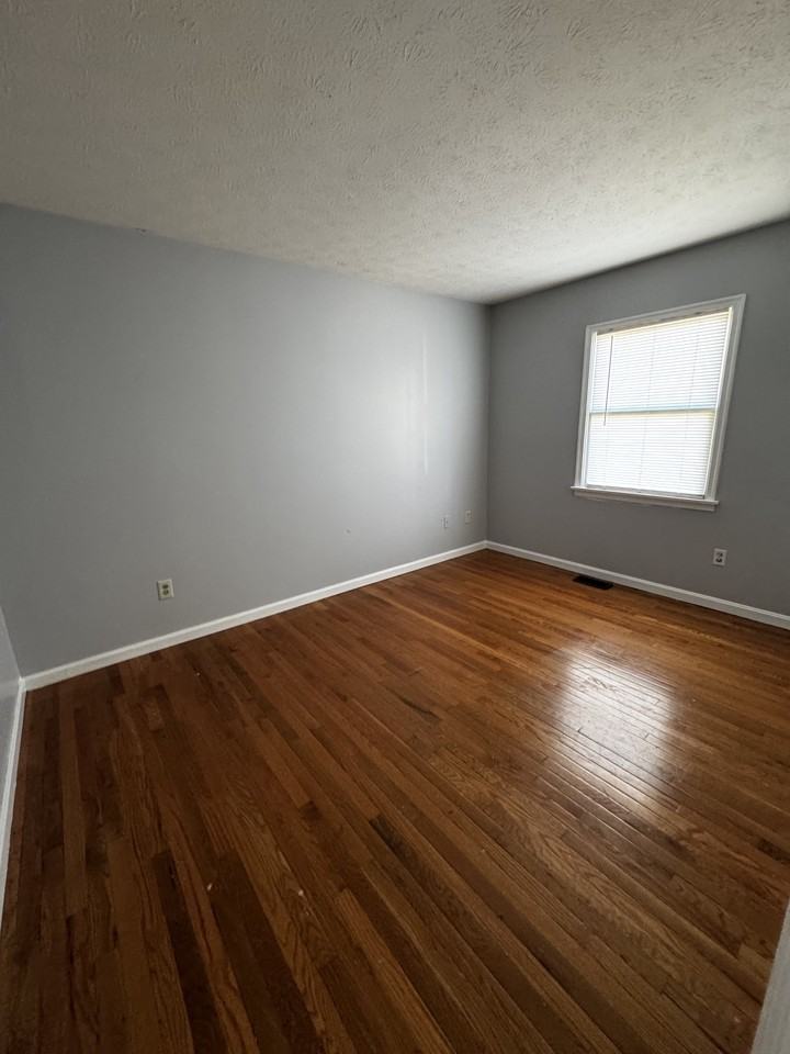 28 Hersey Court - Photo 3 of 19