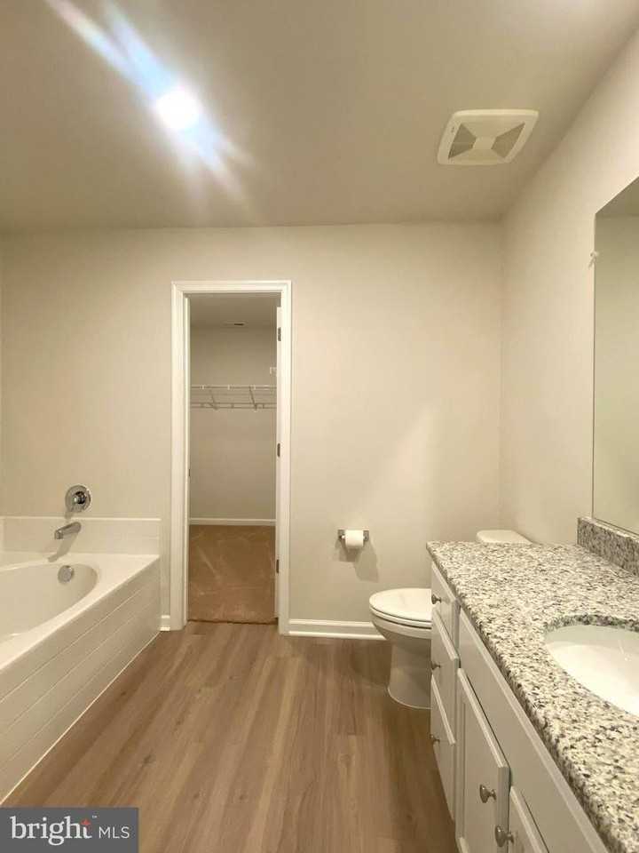 94 Paddington St #1 - Photo 2 of 29