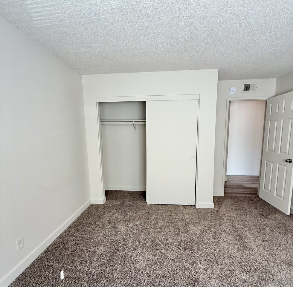 2120 Chrysler Dr #2 - Photo 5 of 11