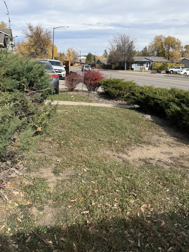 915 30th St #C - Photo 4 of 29