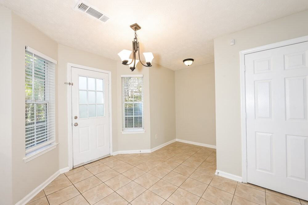 86 Springbottom Dr - Photo 6 of 17