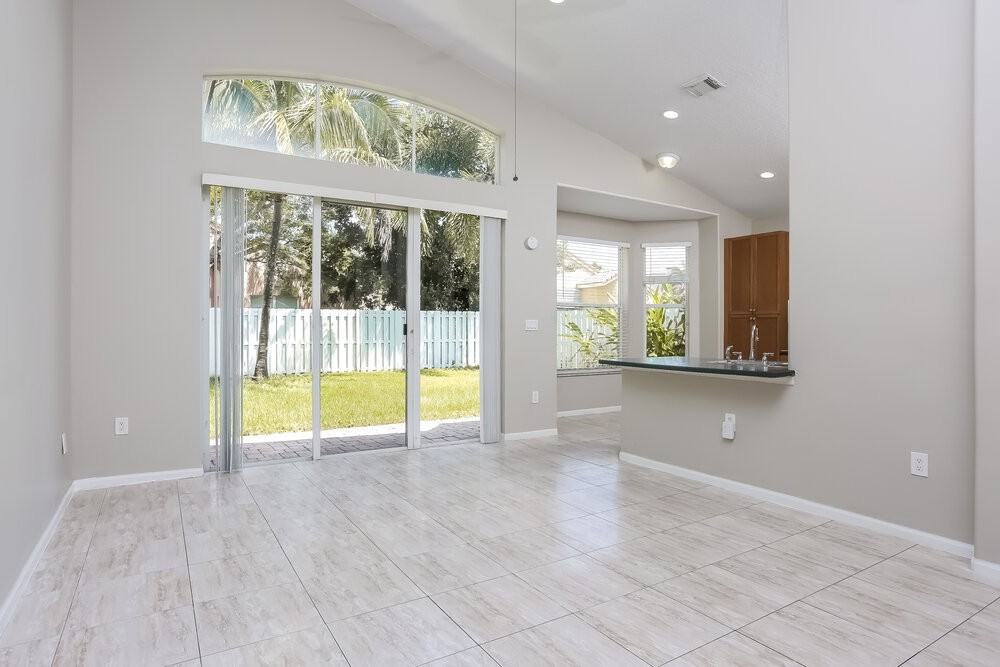 18891 Sw 29th Ct - Photo 5 of 16