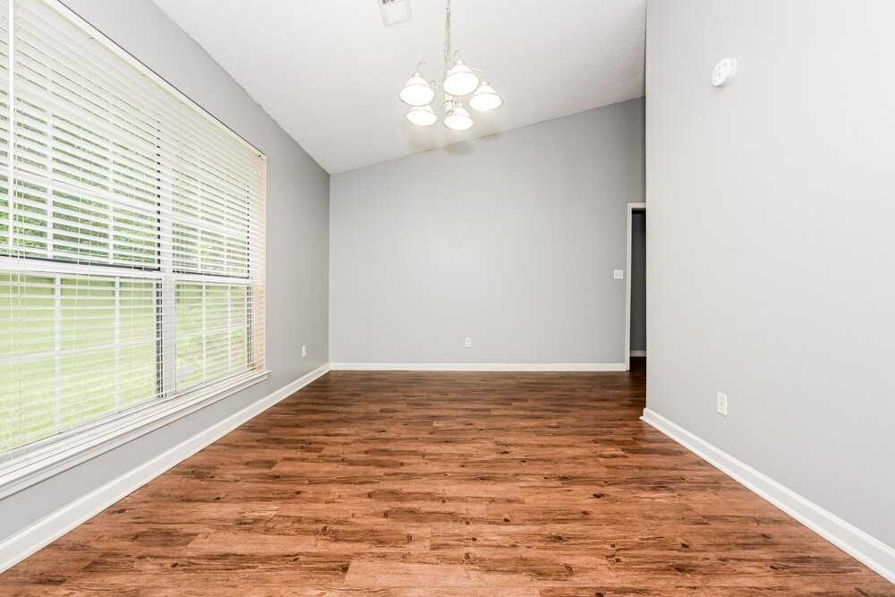 1577 Red Briar Way - Photo 5 of 16