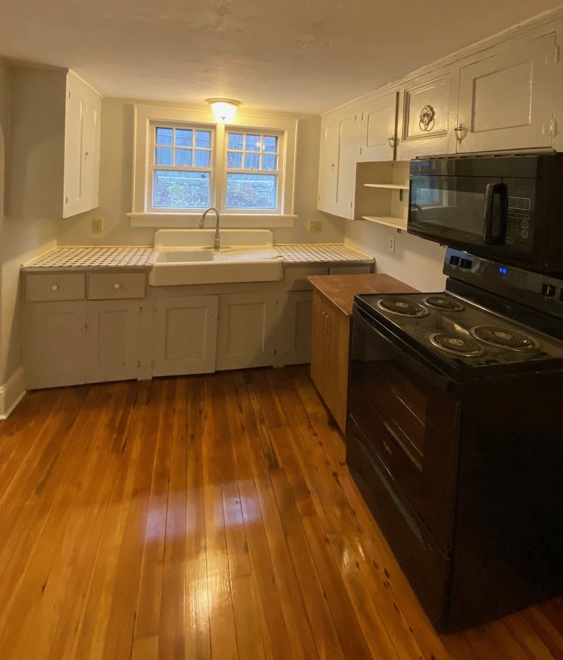 38 Rock St #3 - Photo 4 of 6