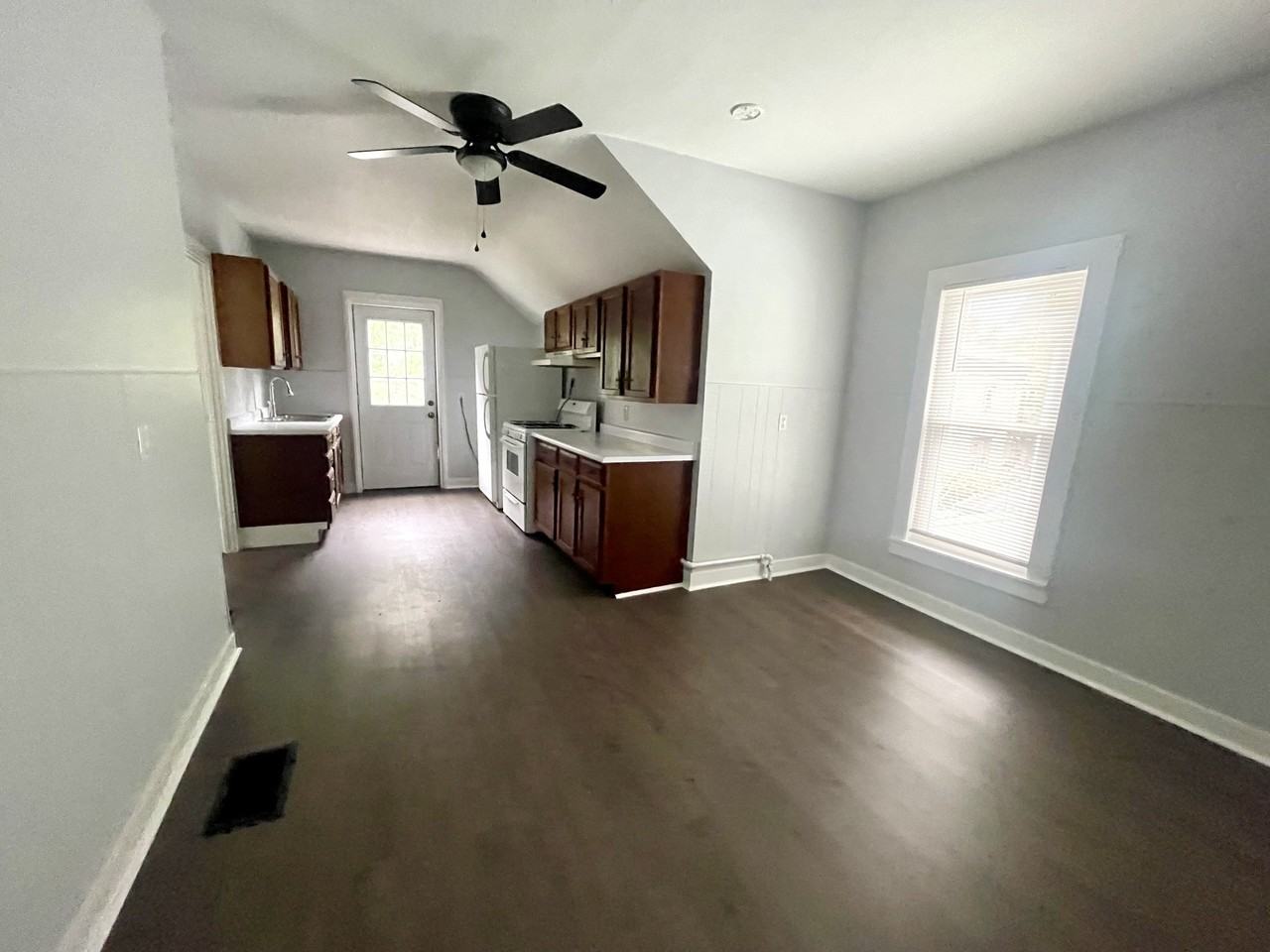 96 E Court St #2 - Photo 2 of 8