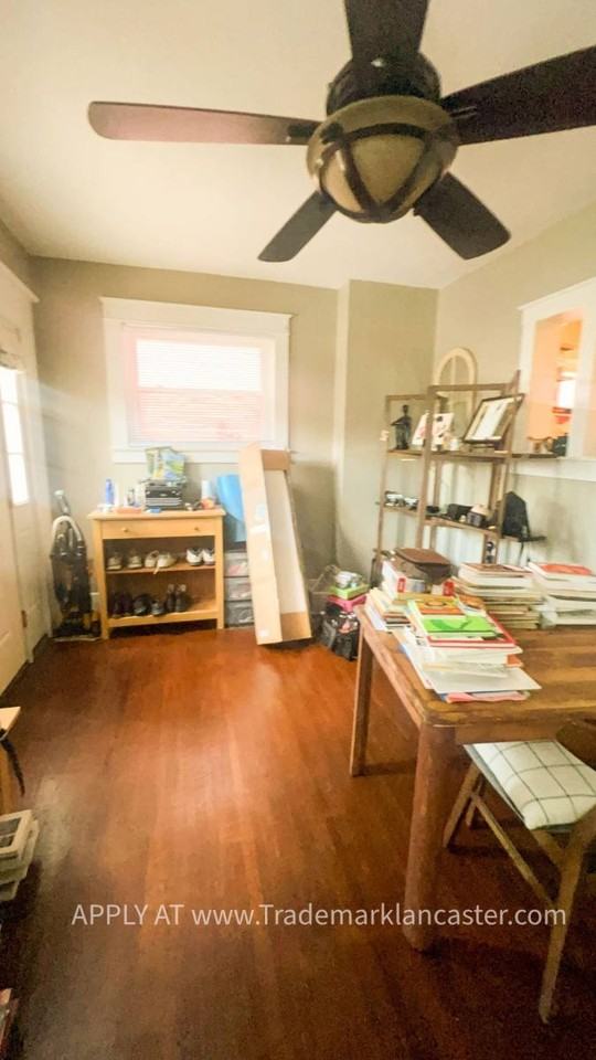 40 N Plum St - Photo 2 of 10