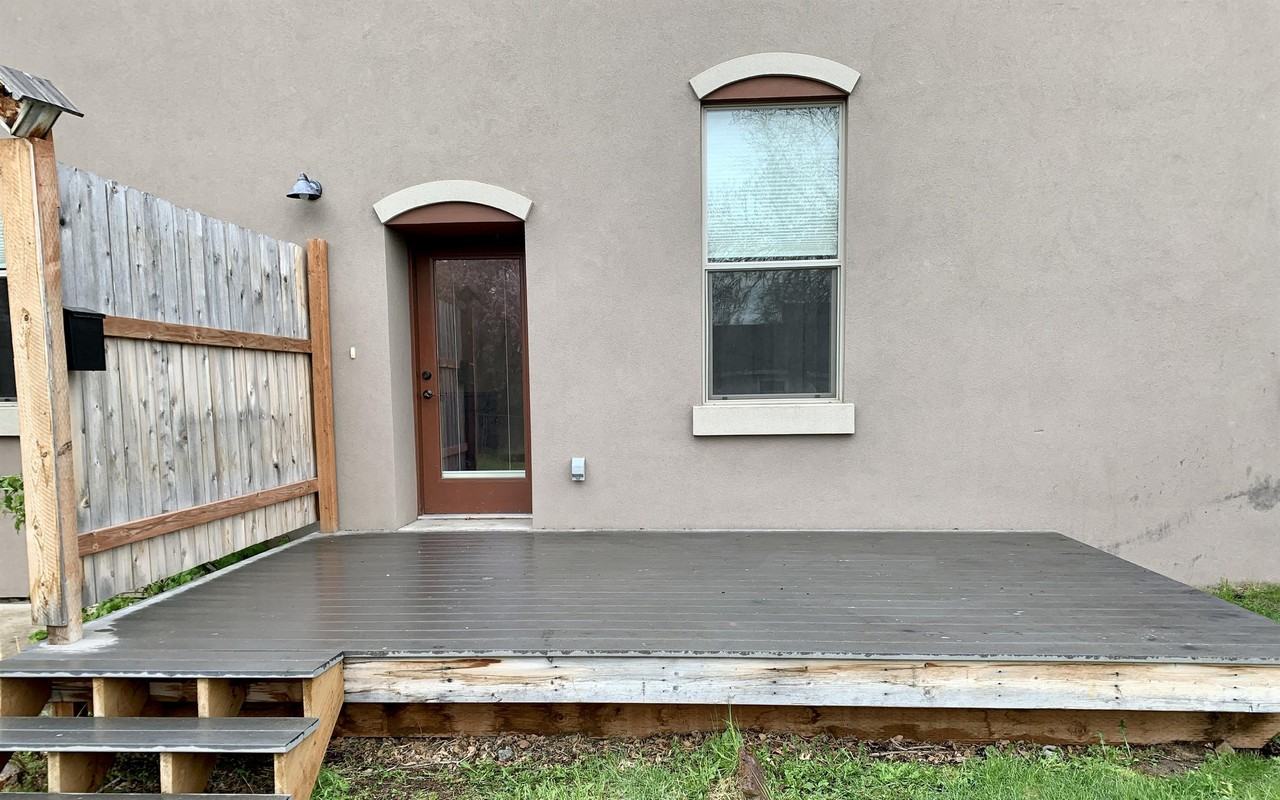 636 Logan St #B - Photo 5 of 46