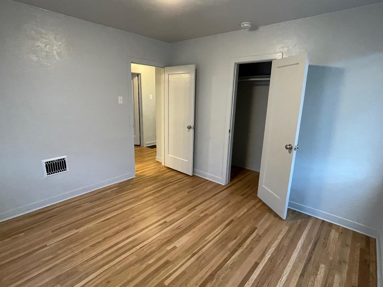 619 S 10th Ave #1 - Photo 3 of 12