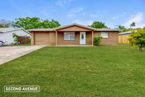 featured image of 4847 Elmwood St