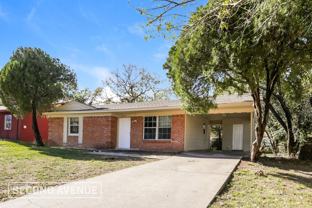 2005 Mount Pleasant Dr - Photo 1 of 1