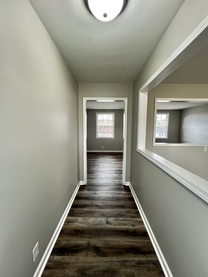 105 Ambrose Dr - Photo 3 of 23