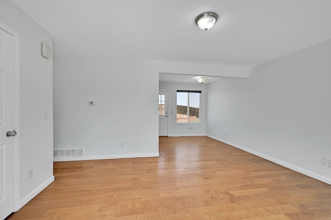 10480 Holland Ct - Photo 2 of 47