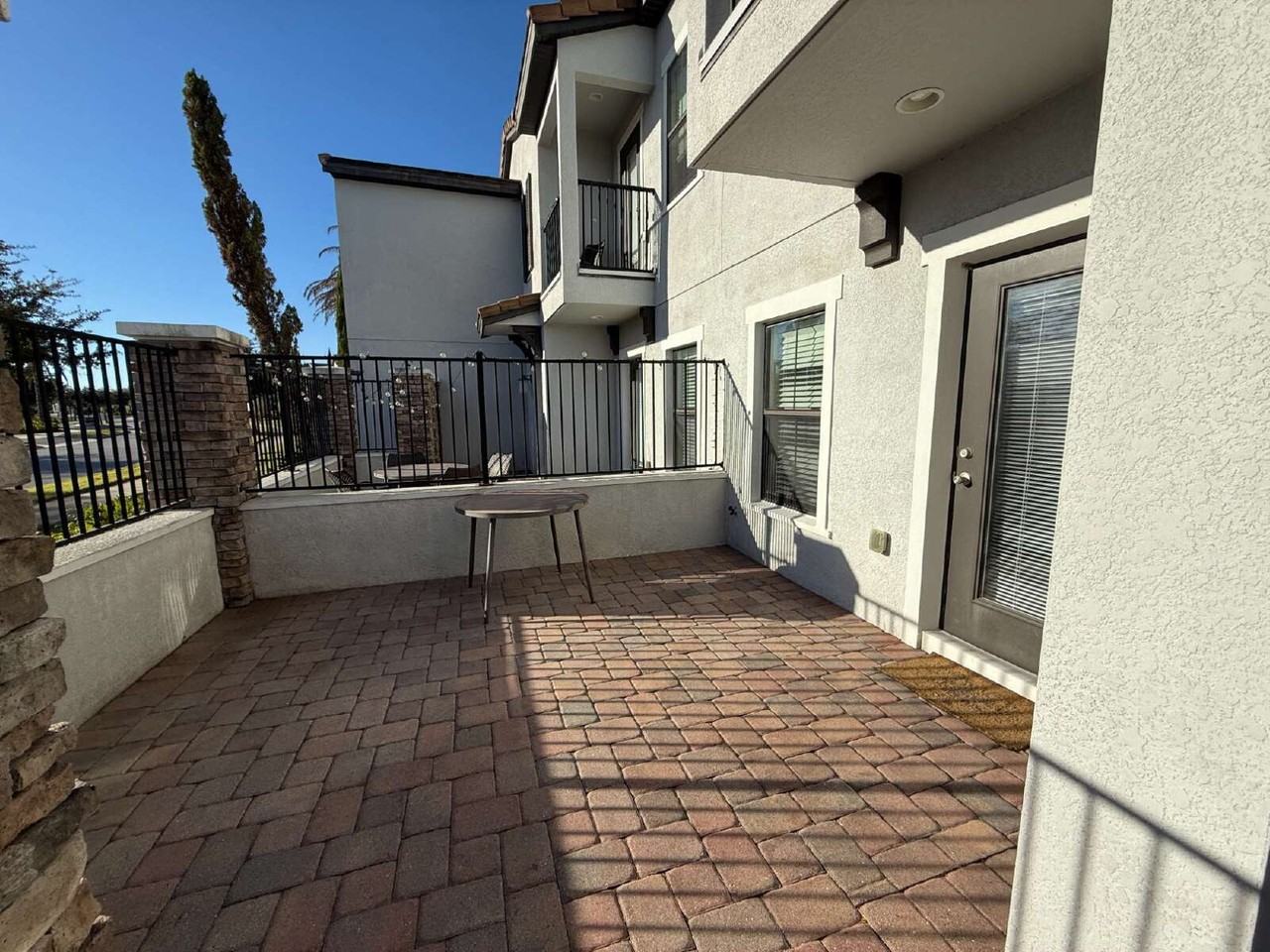 145 Kenny Blvd - Photo 2 of 10