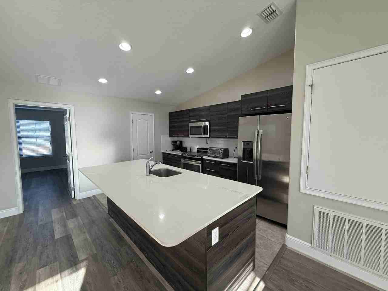 145 Kenny Blvd - Photo 6 of 10