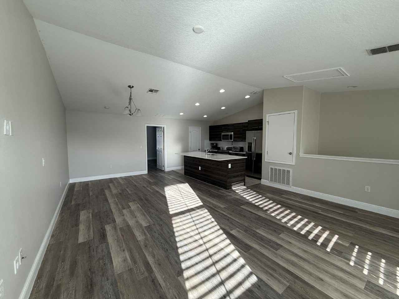 145 Kenny Blvd - Photo 7 of 10