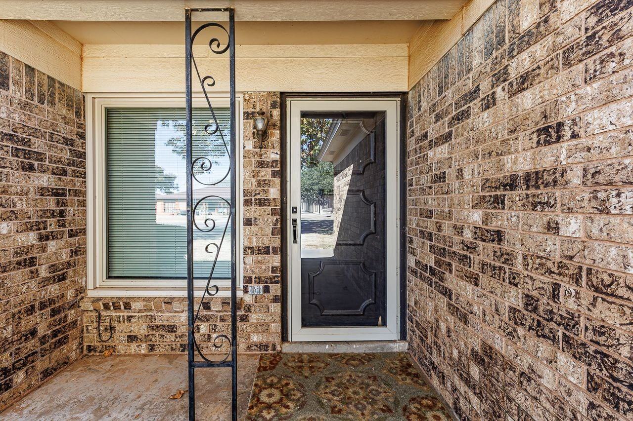 3409 84th Street - Photo 3 of 25