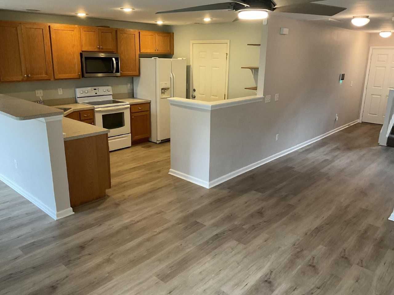 410 Dante Circle - Photo 6 of 21