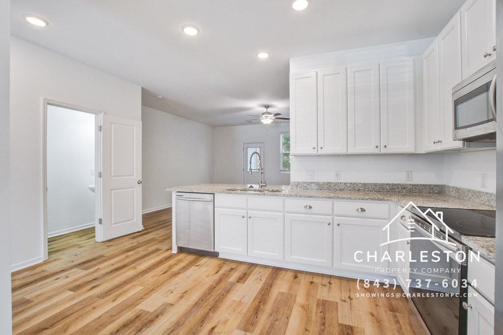 200 Woodward Rd - Photo 6 of 37