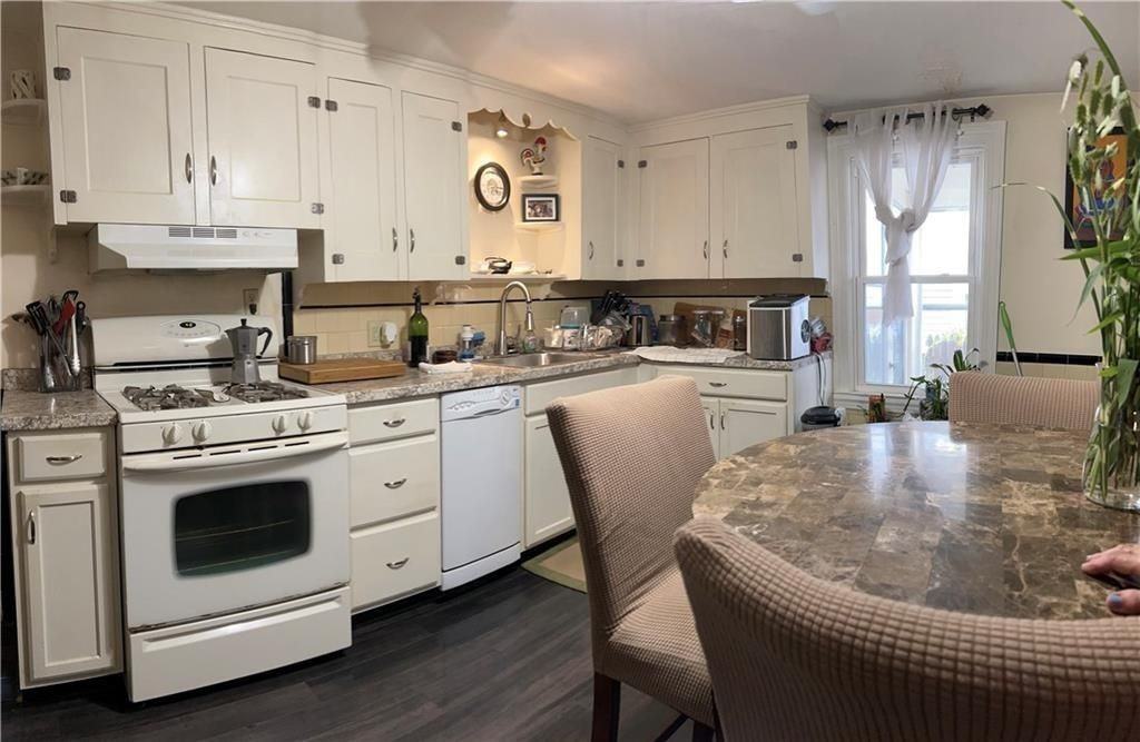 58 Vale Ave - Photo 7 of 11