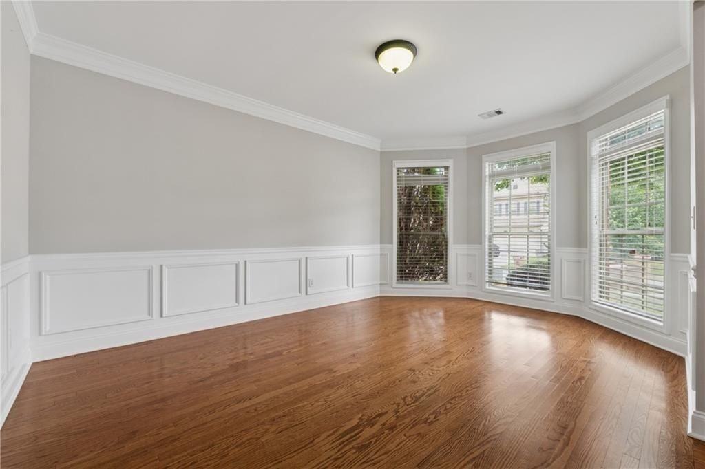 3080 Whitfield Ave - Photo 4 of 30