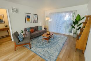 638 N West Knoll Dr #7 - Photo 1 of 1