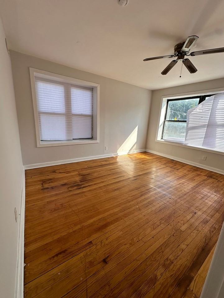 2200Mars - Photo 4 of 19