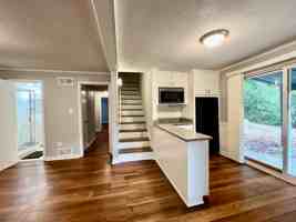 featured image of 5615 Southampton Rd