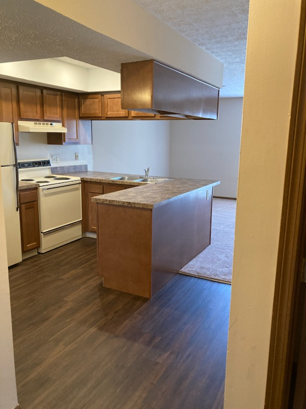 1289 Island Bay Dr Apt B #B - Photo 3 of 11