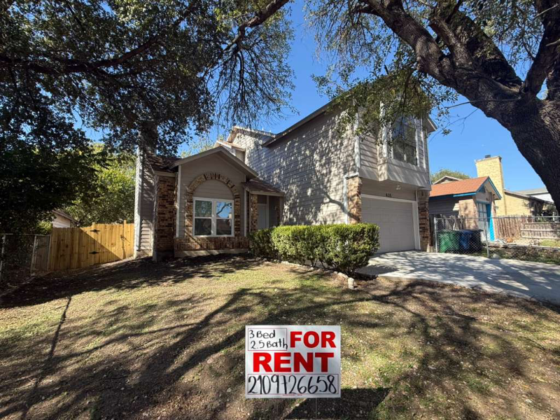 4135 Sunrise Point Dr - Photo 2 of 12