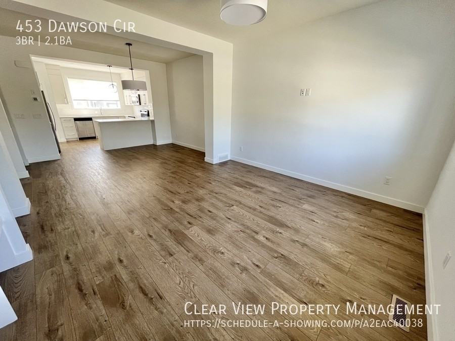 453 Dawson Cir - Photo 4 of 30