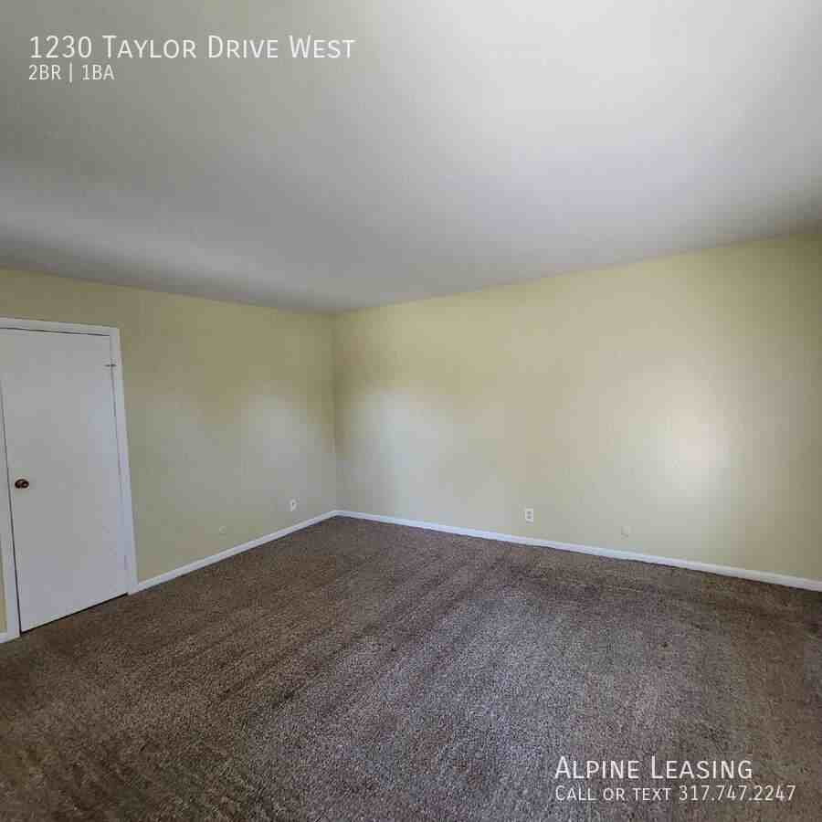 1230 Taylor Dr W - Photo 2 of 5