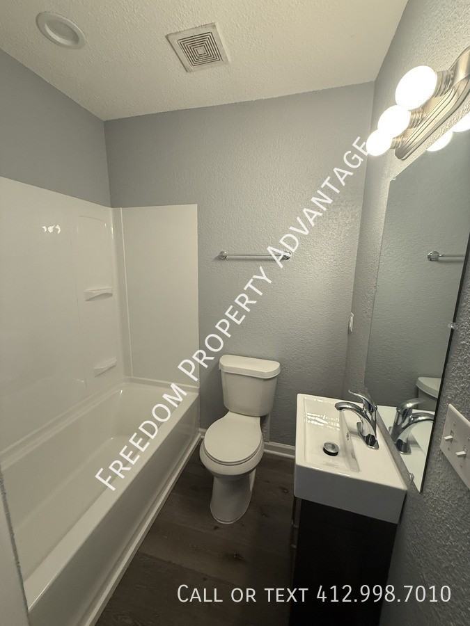 7818 Formosa Way - Photo 2 of 7