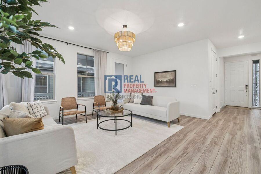 8396 Bijou Creek Ave - Photo 5 of 33