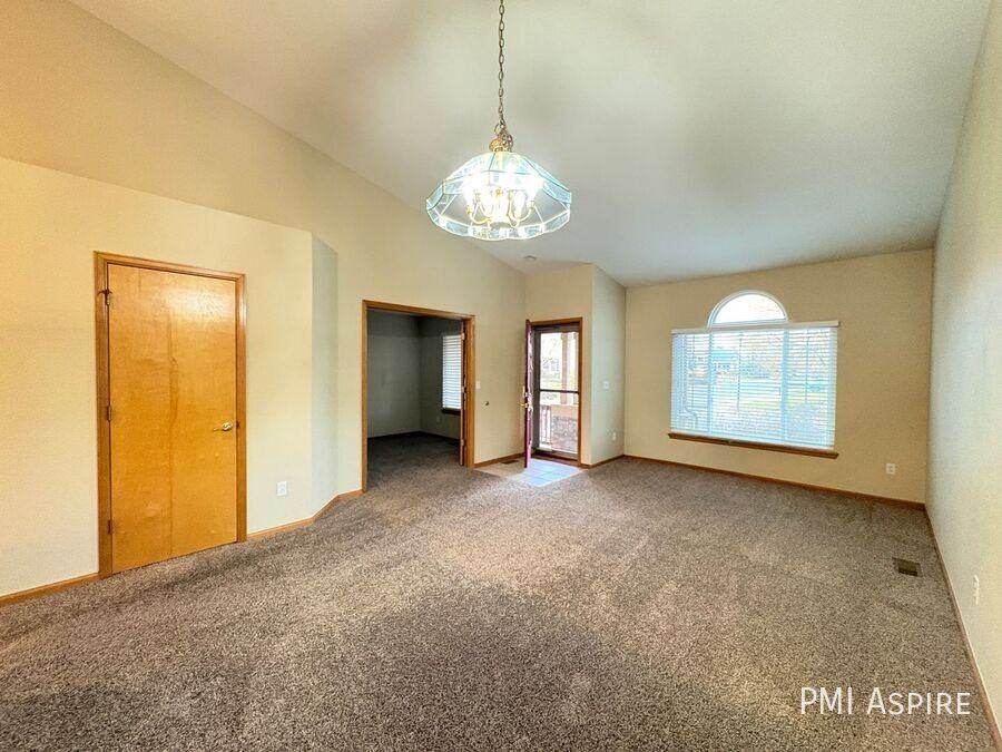 837 Nelson Park Drive - Photo 3 of 21